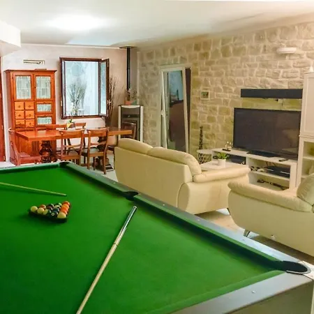 Chanel Bellissima Con Piscina Immersa Nella Valle D'itria Villa Ostuni