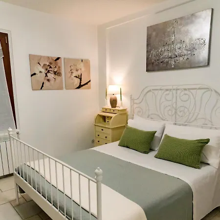 Villa Chanel Bellissima Con Piscina Immersa Nella Valle D'itria *