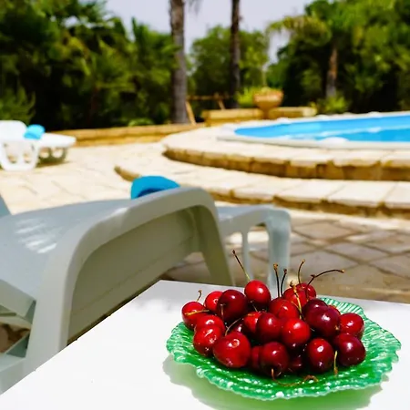 Villa Chanel Bellissima Con Piscina Immersa Nella Valle D'itria Ostuni