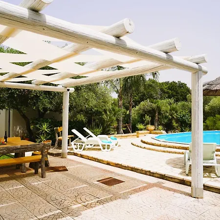 Villa Chanel Bellissima Con Piscina Immersa Nella Valle D'itria *
